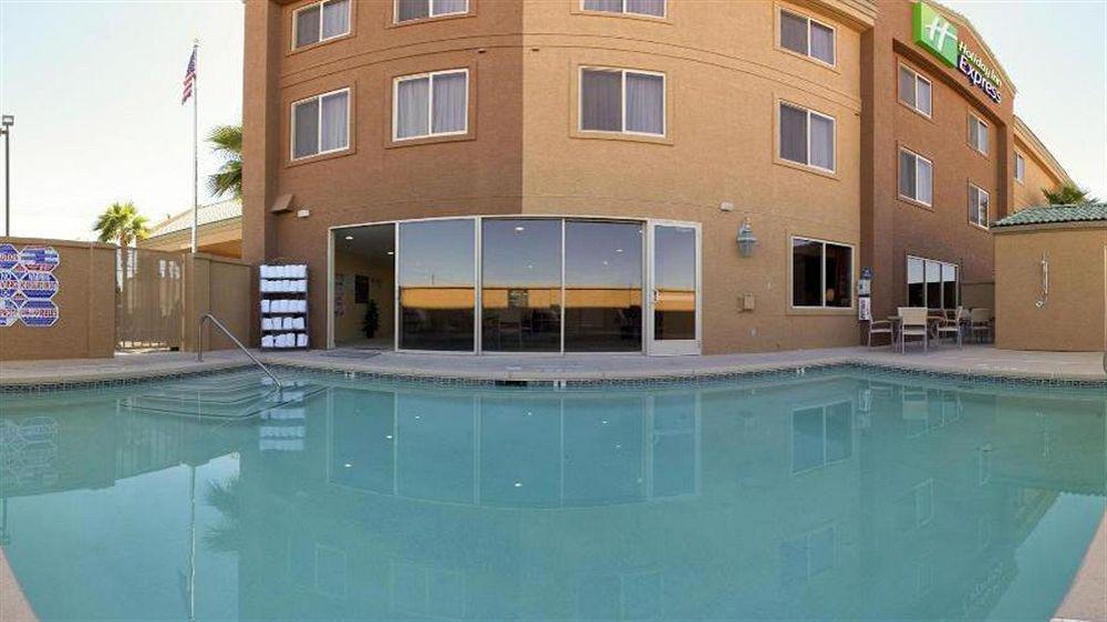 Holiday Inn Express Las Vegas-Nellis By Ihg Kültér fotó