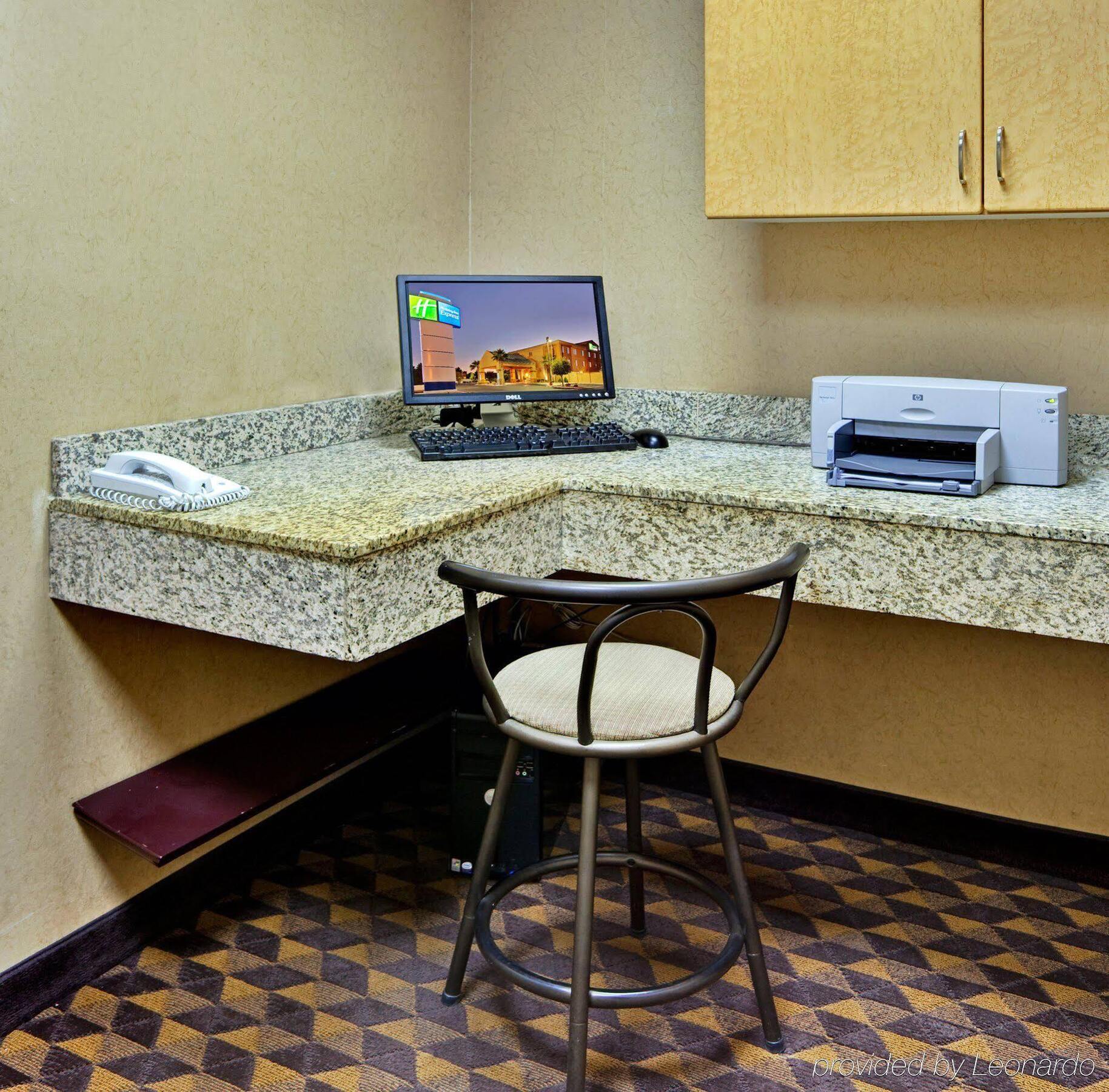 Holiday Inn Express Las Vegas-Nellis By Ihg Kültér fotó